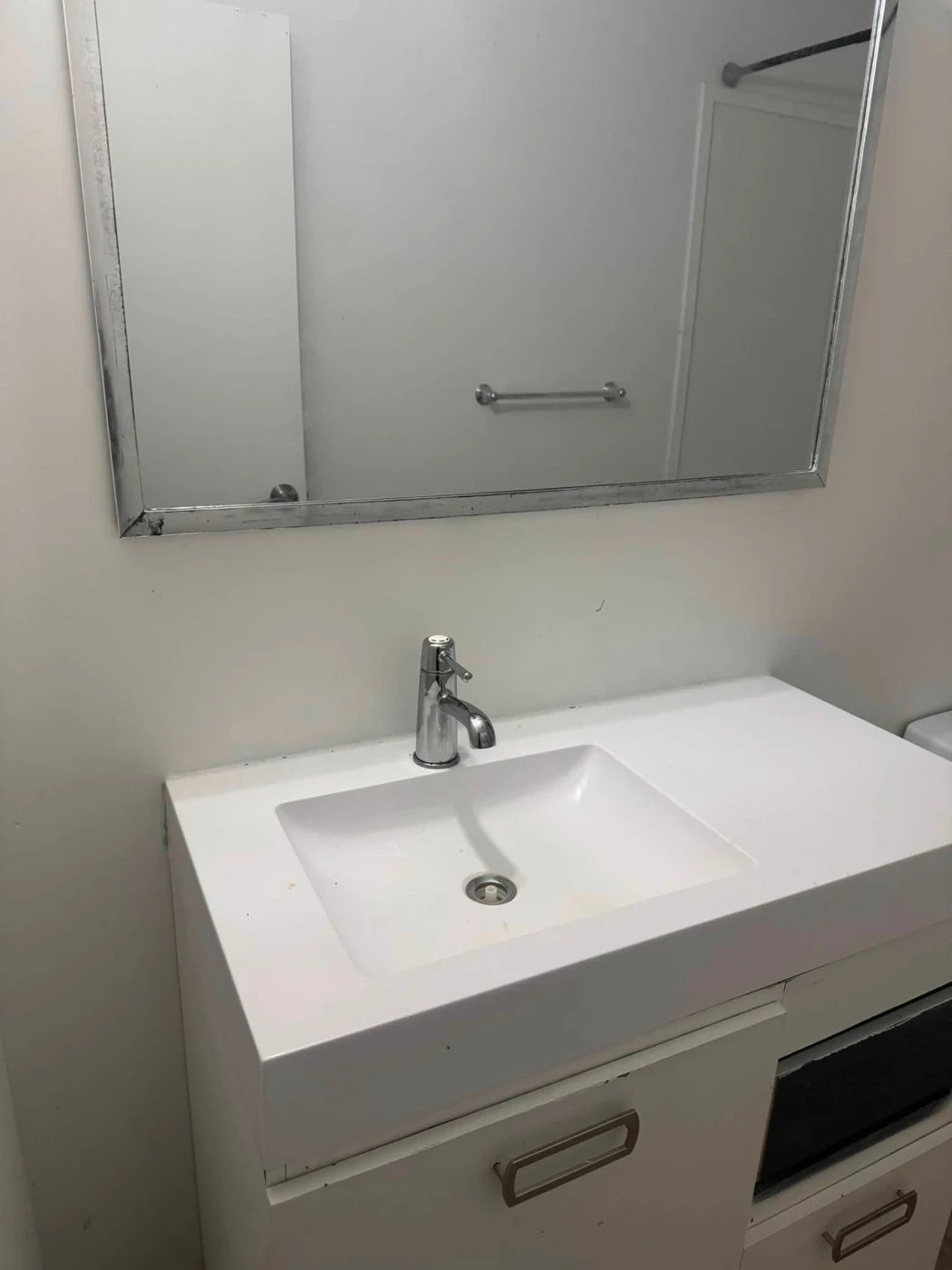 Vanity and mirror, photographed and shared by GG Sparkle Services